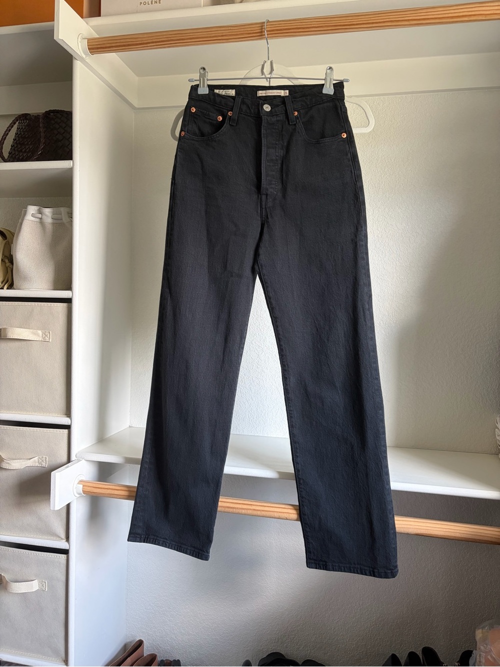 Levi’s Ribcage Straight Ankle - Classic Women's Black Straight-Leg Ankle Jeans